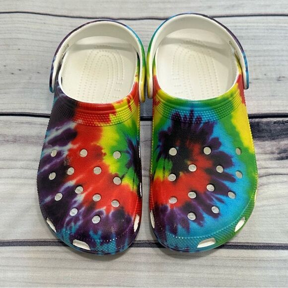 Crocs Classic Adult Rainbow Tye Dye Clogs Sandals Women Size 11 Men Size 9 - Picture 2 of 9